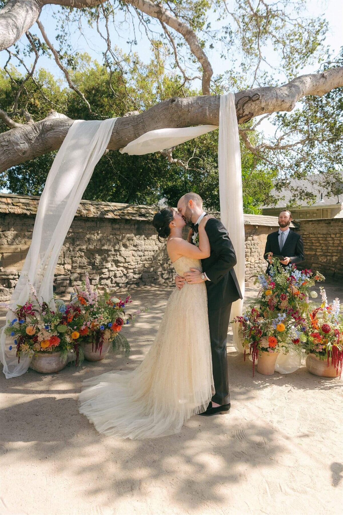 barns-cooper-molera-monterey-wedding-florist