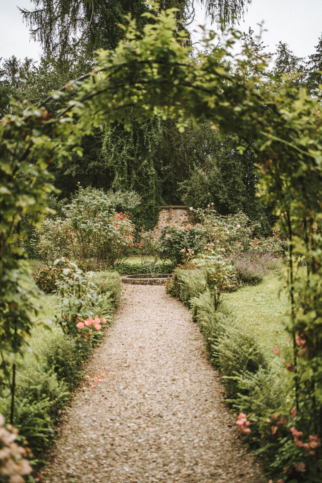 Fotograf-Hochzeit-Freiburg-Brautpaarbilder-Ideen-authentisch-heiraten-in-Freiburg-Hochzeitsfotografie-8