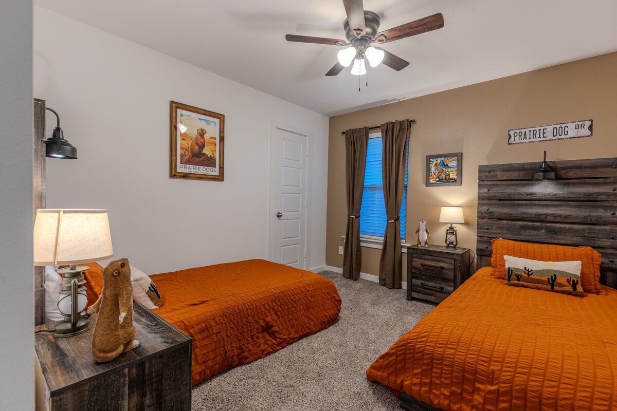 37_806 Hideout-0900-HDR