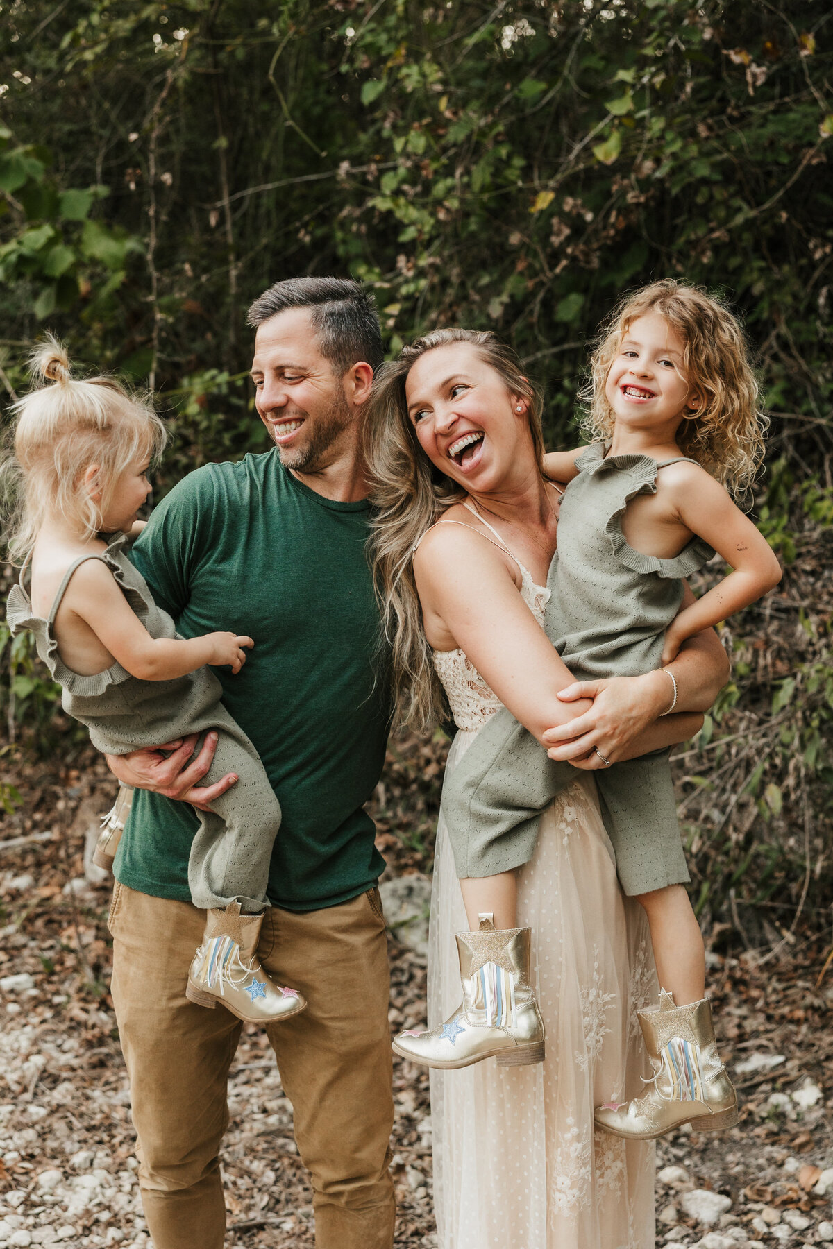 photojournalistic-style-family-pics