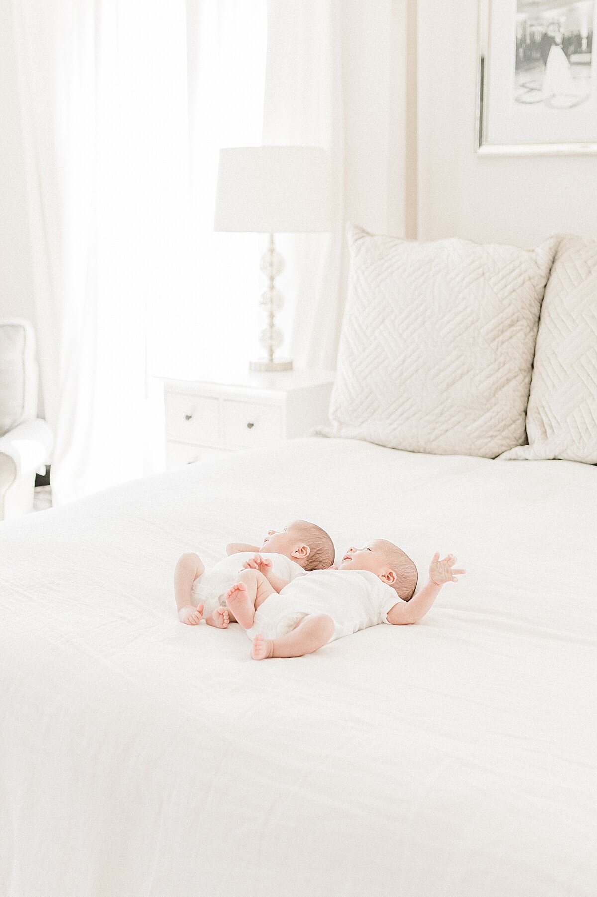 charleston-baby-photographer-twin-newborn-session-caitlyn-motycka-photography_0002