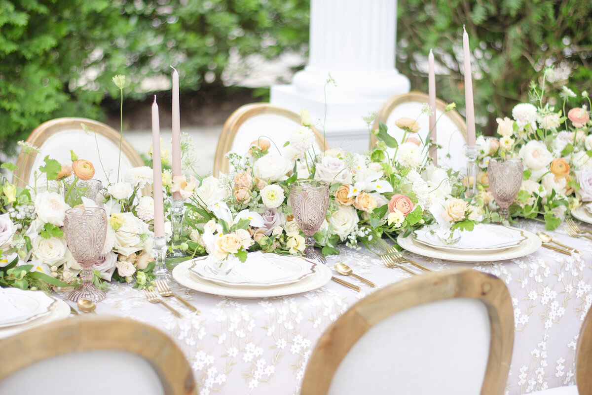Garden-Wedding-Tablescape