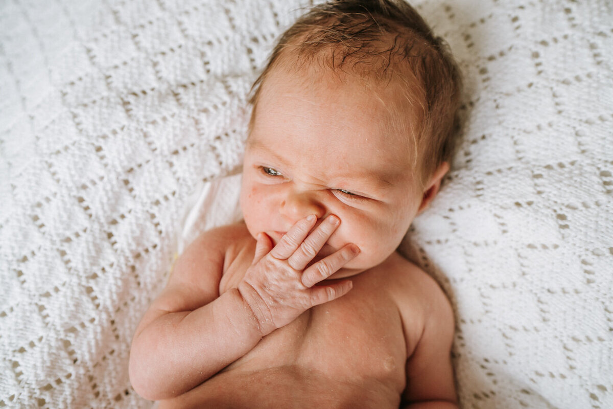 newborn-birth-photographer-doula-buckinghamshire-25
