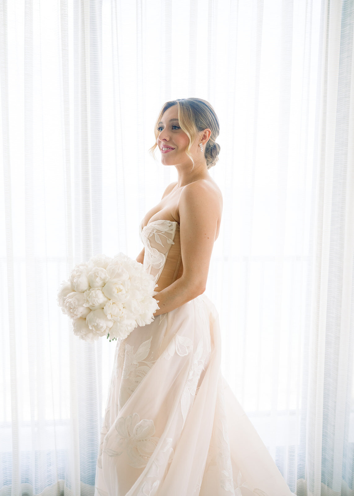 AlexisCameronWedding_LaurenFair_0045_websize