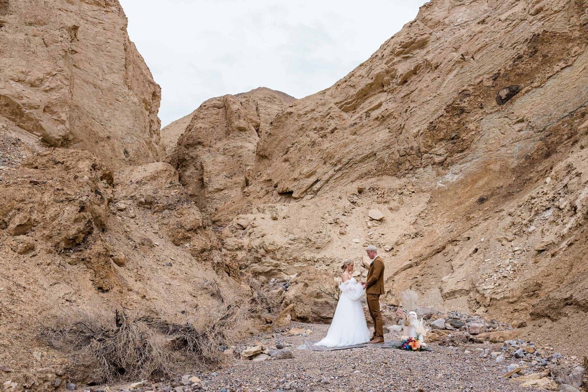 death-valley-microwedding-experience-Soul-and-Sky-Weddingsjpg-Soul-and-Sky-Weddings