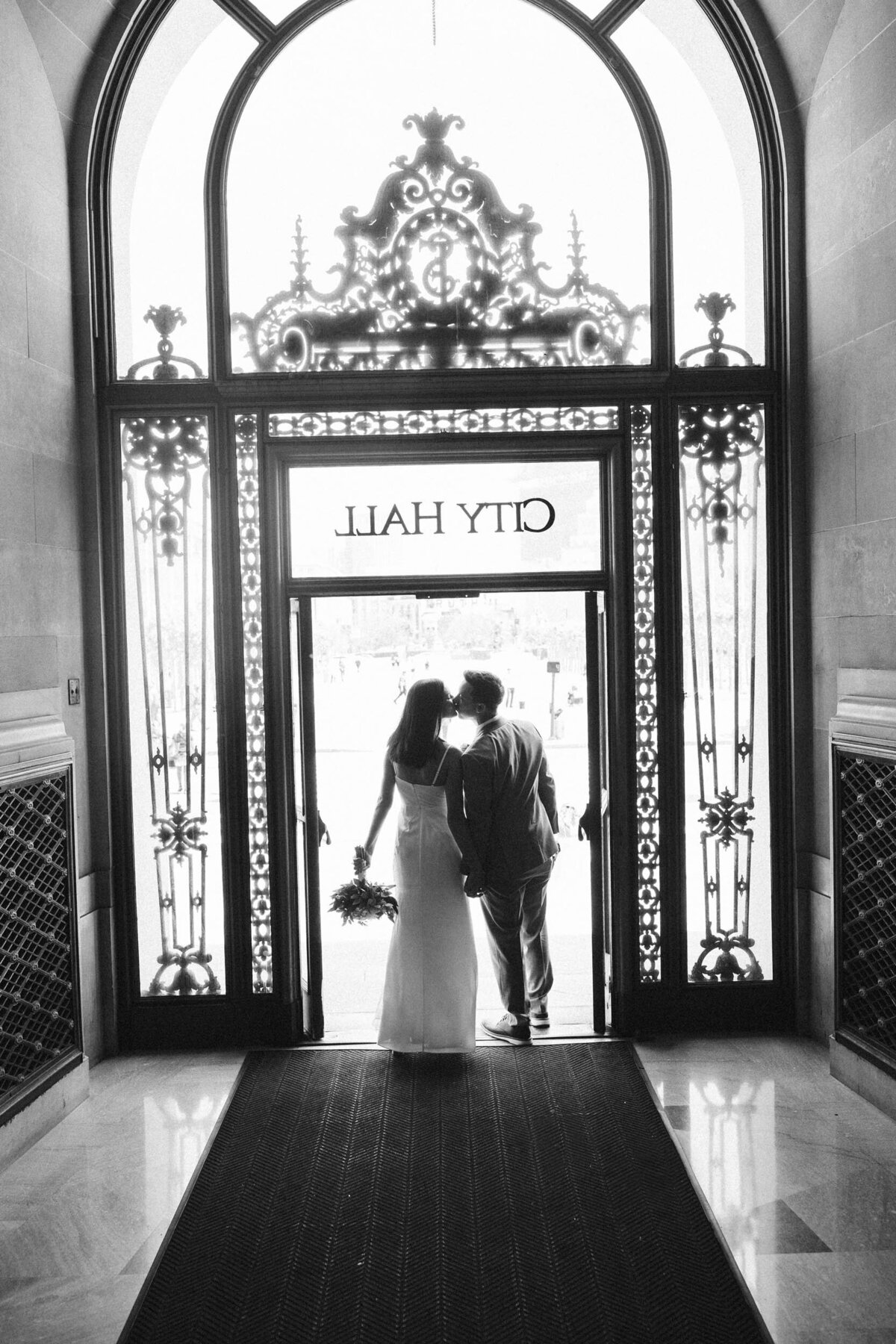 San-Francisco-Wedding-Photographer-City-Hall30