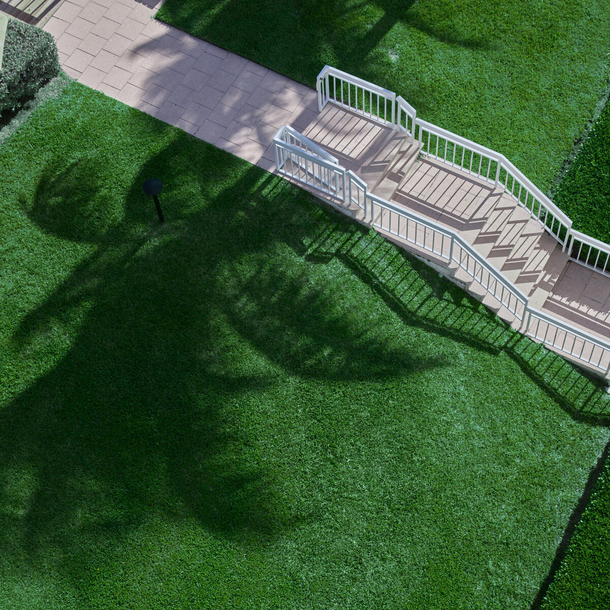 Pool-stairs-CF010835