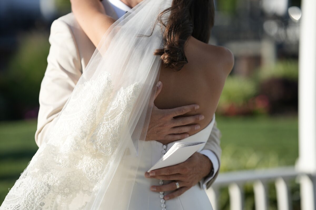 simply-white-bridal-ny-custom-veil