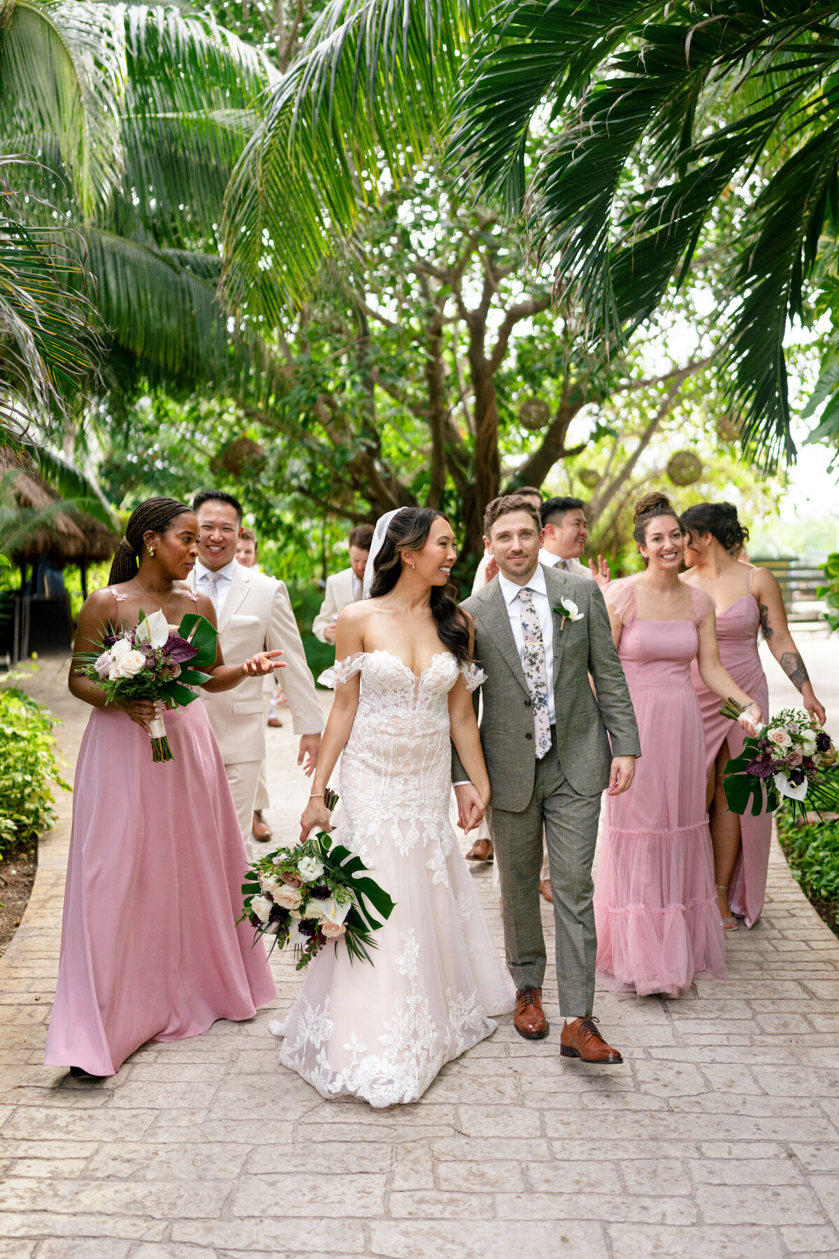 Berlez-Aspen-Avenue-Chicago-Wedding-Photographer-Grace-and-Ivory-Wedicity-Mexico-Editorial-Luxury-Tropical-Aveil-Brides-Designer-129