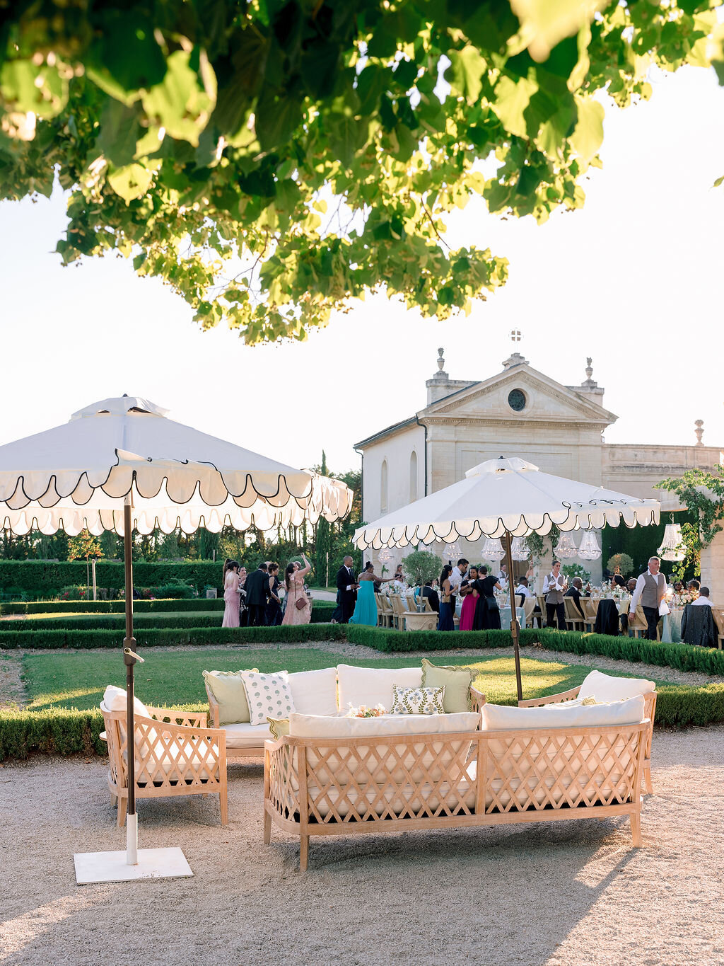 Chateau-de-Tourreau-wedding-Floraison35