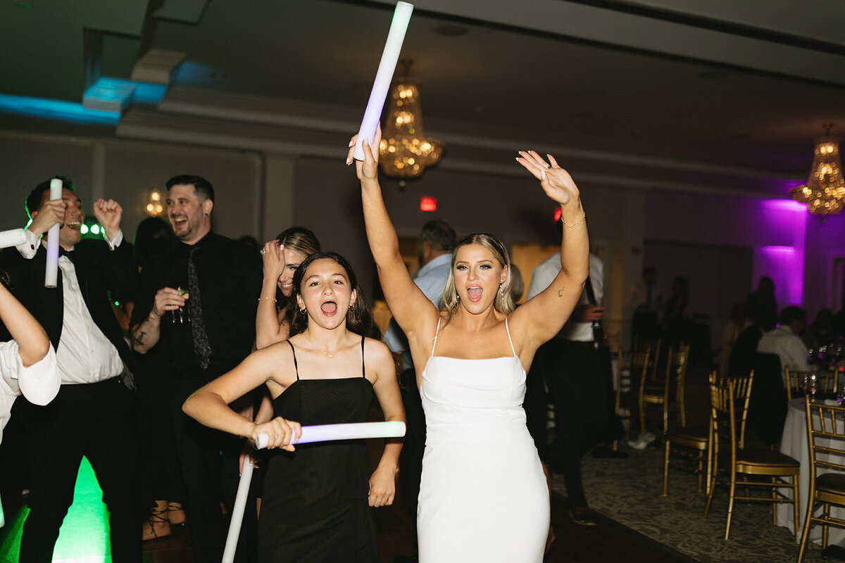 bride-on-the-dance-floor-saint-clements-castle