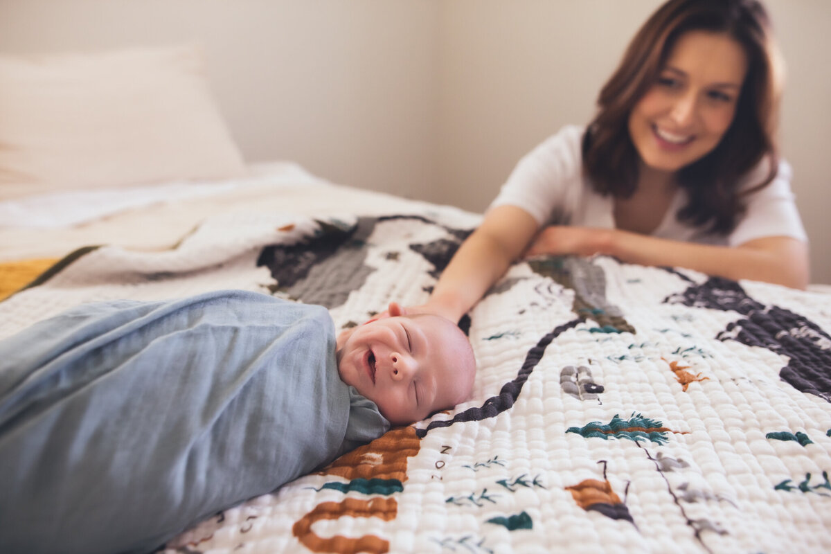 Lindsay-wilson-photography-in-home-newborn-24