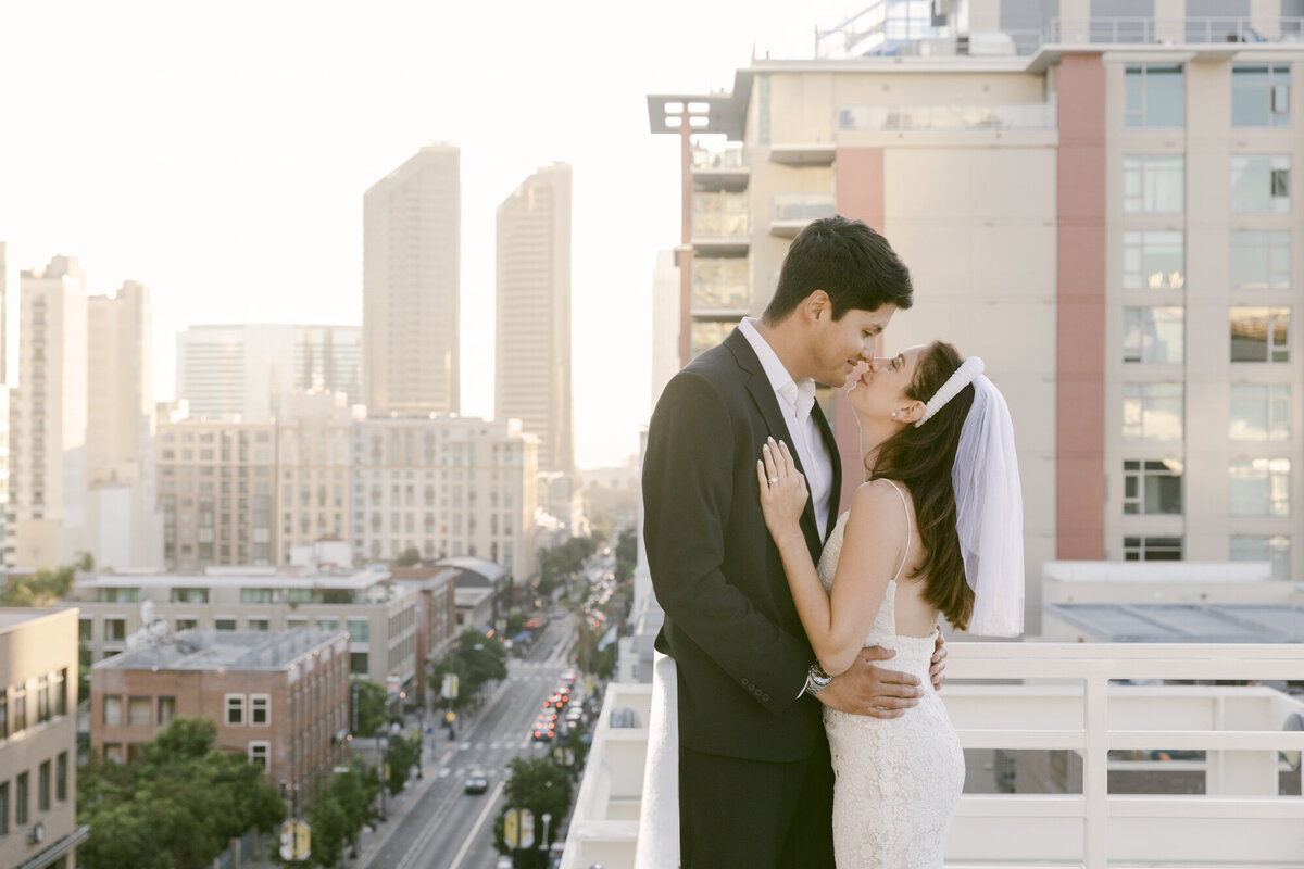 PERRUCCIPHOTO_DOWNTOWN_SAN_DIEGO_ROOFTOP_ENGAGEMENT_9