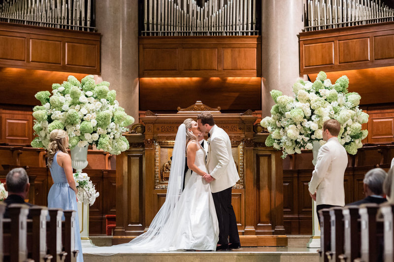 bride-groom-first-kiss-national-city-chrisitian-church