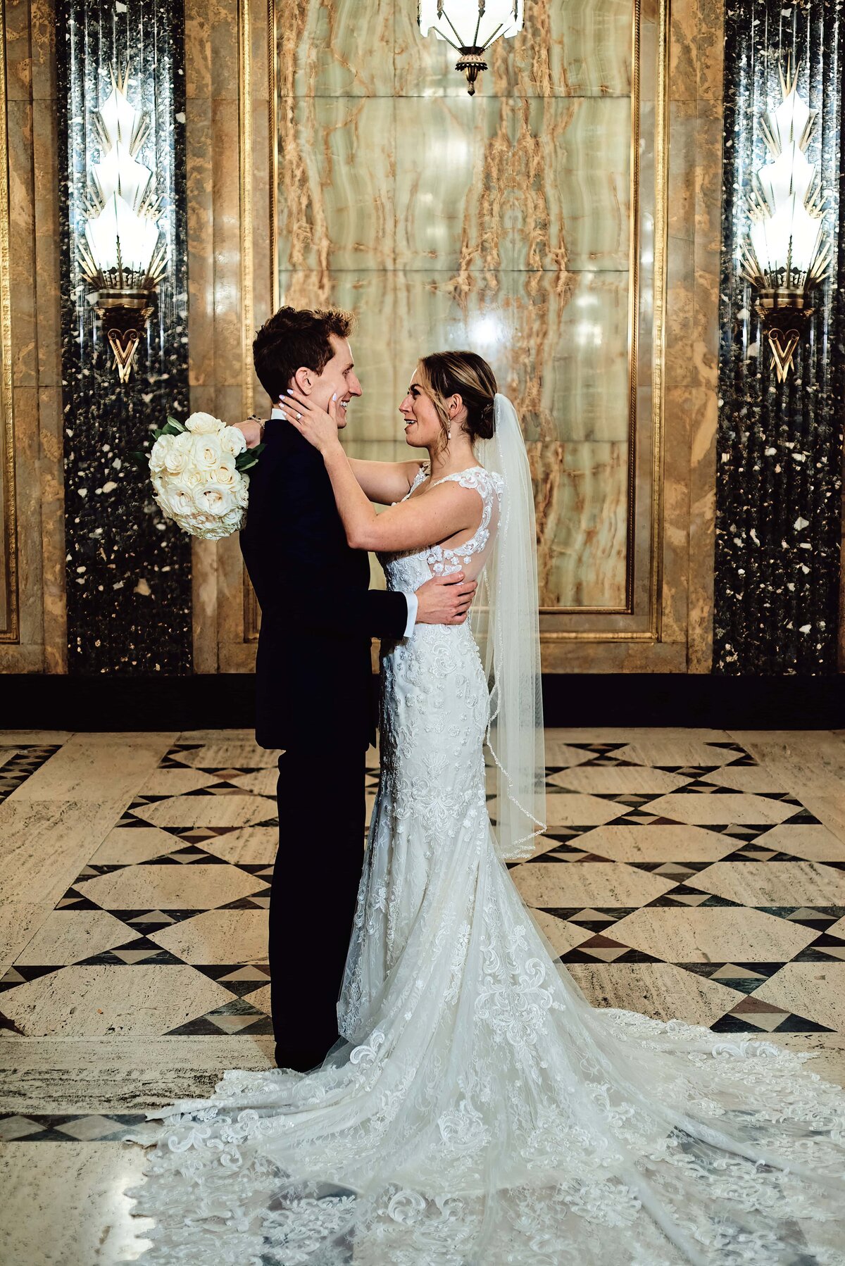 DetroitInstituteofArtWeddingDetroitMichiganErikaBlackPhotography_276