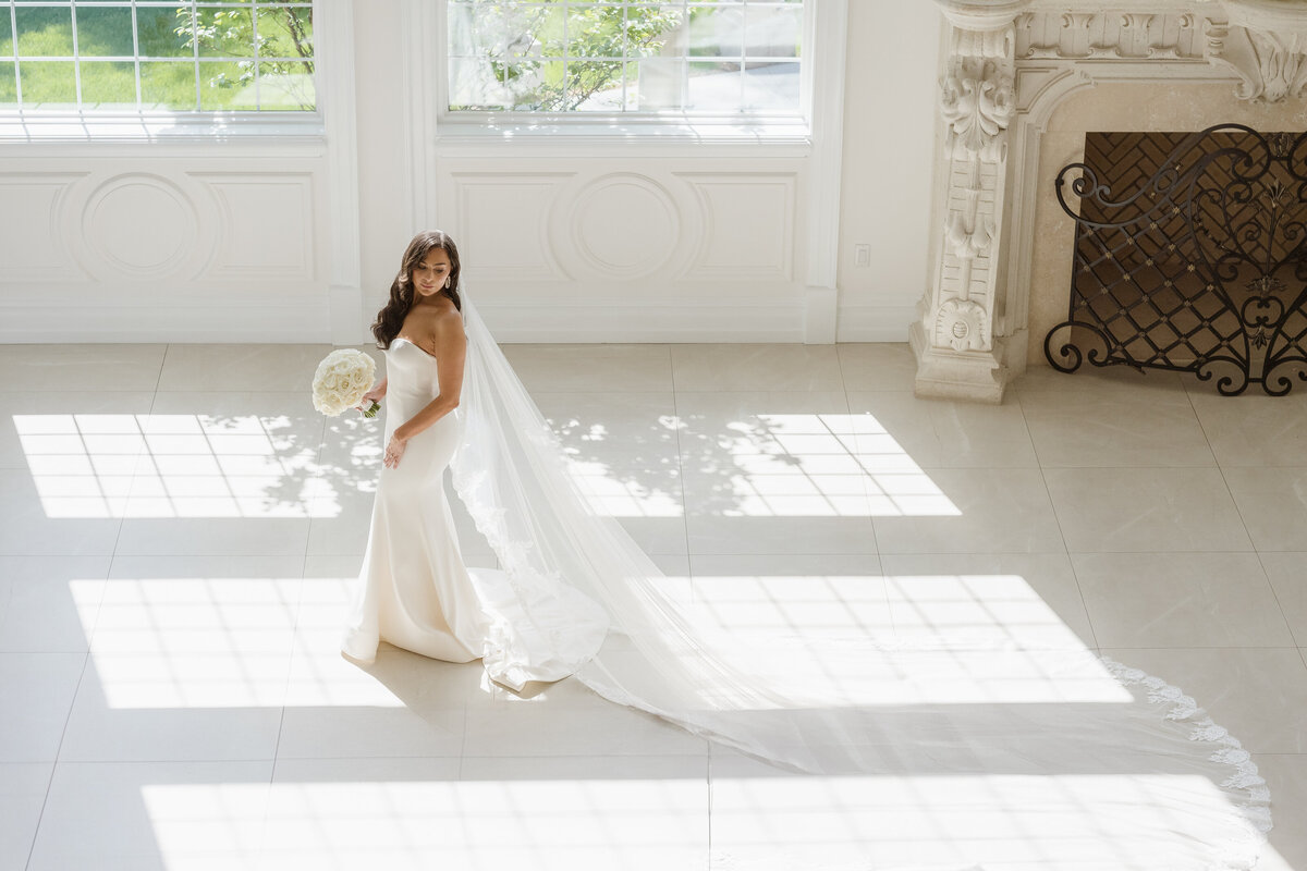 creative wedding photo at the estate at florentine gardens nj