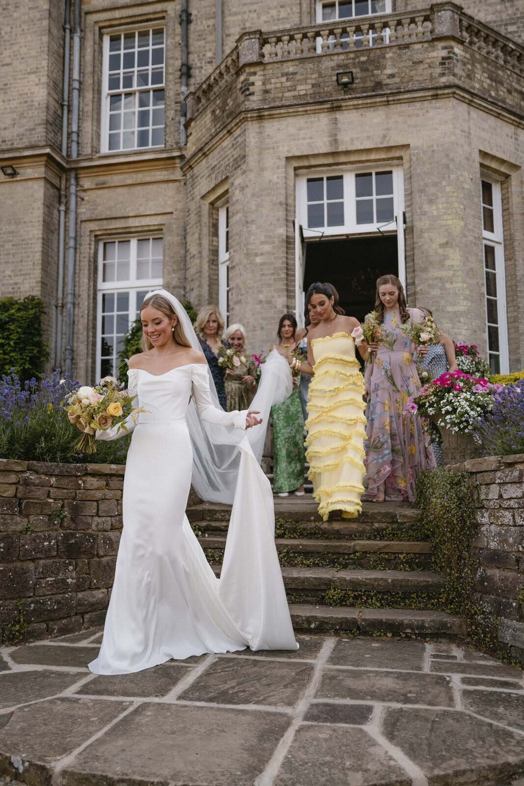 Flora_And_Grace_Analog_35mm_Editorial_Wedding_Photographer (1 von 1)-92