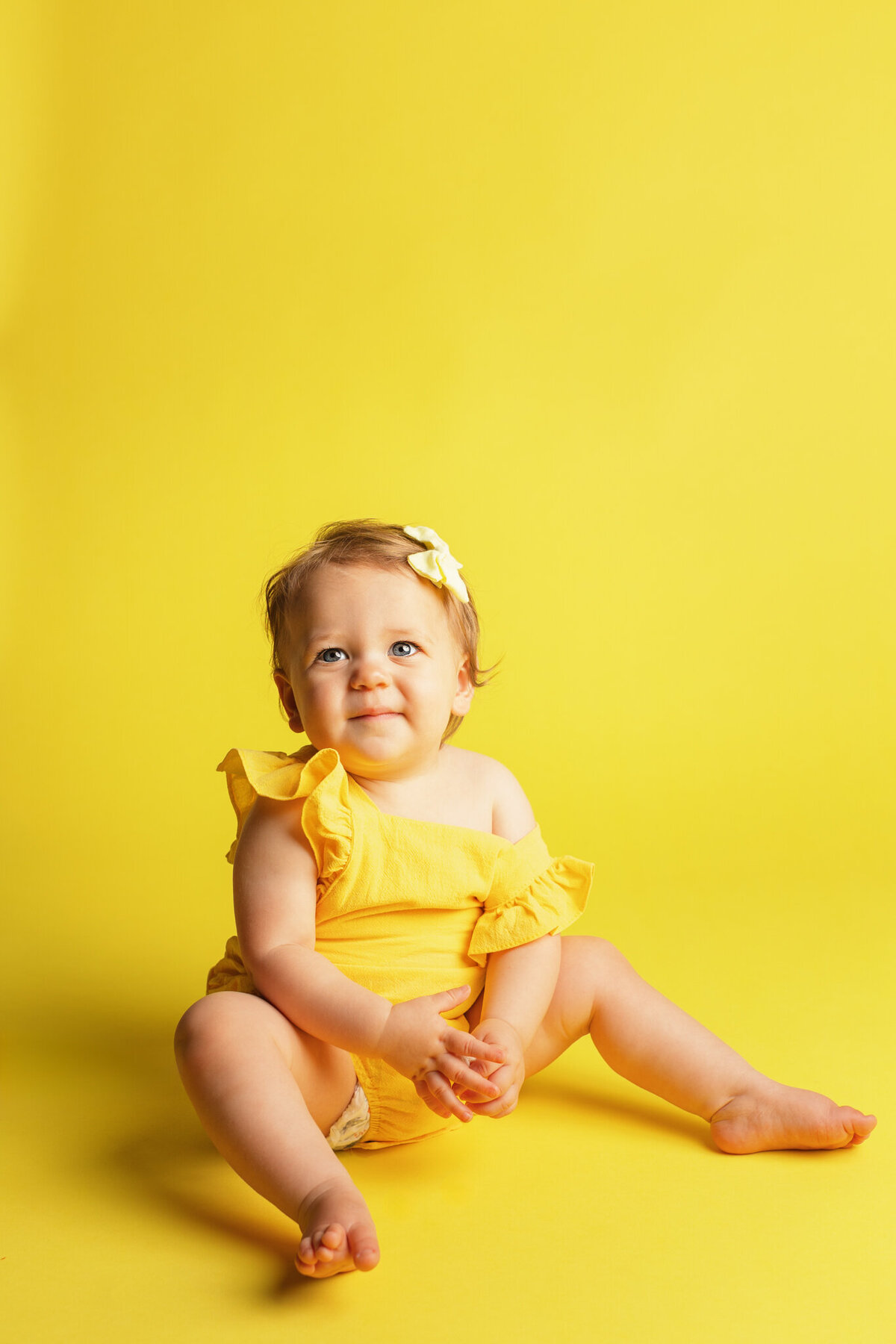 Best NW Arkansas cake smash photographer, cake smash photography near me, baby birthday photoshoot NW Arkansas