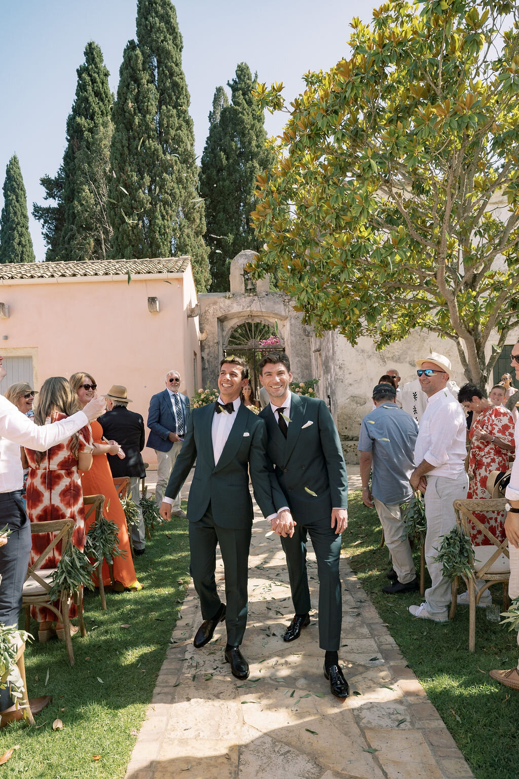 Ceremony_AnthonyEoin_Greece_CaitlinJoyce_Photo-206