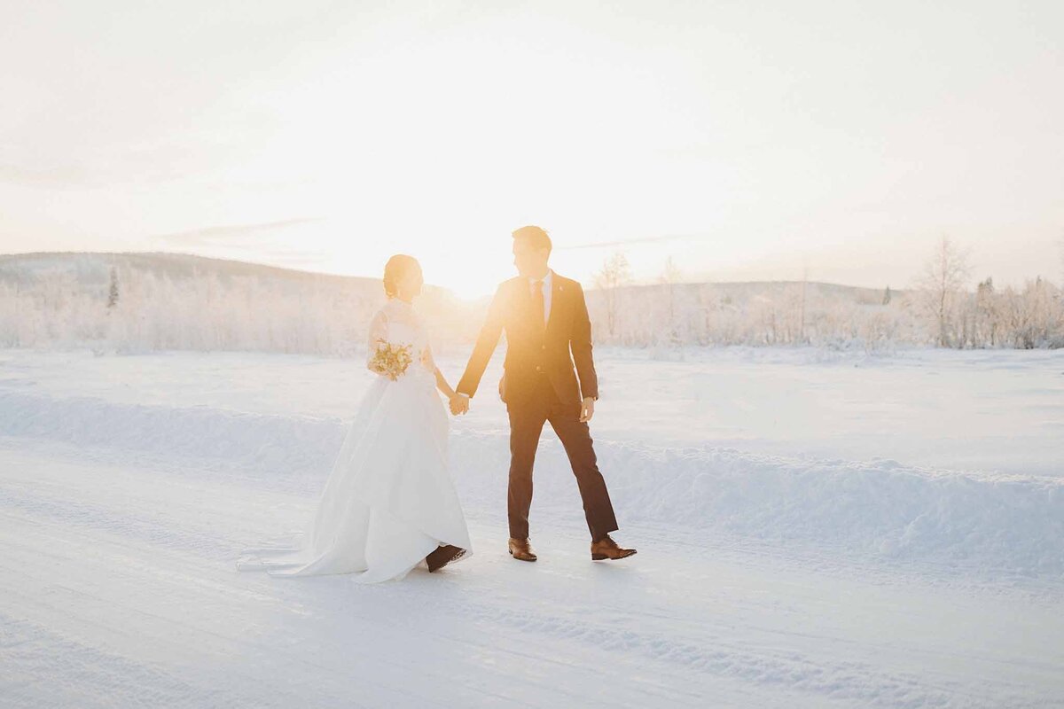 icehotel-weddings-winter-weddings-vinterbröllop-fotograf-kiruna-photographer-wedding-photographer055053