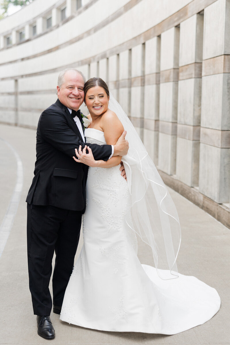 father-of-the-bride-first-look