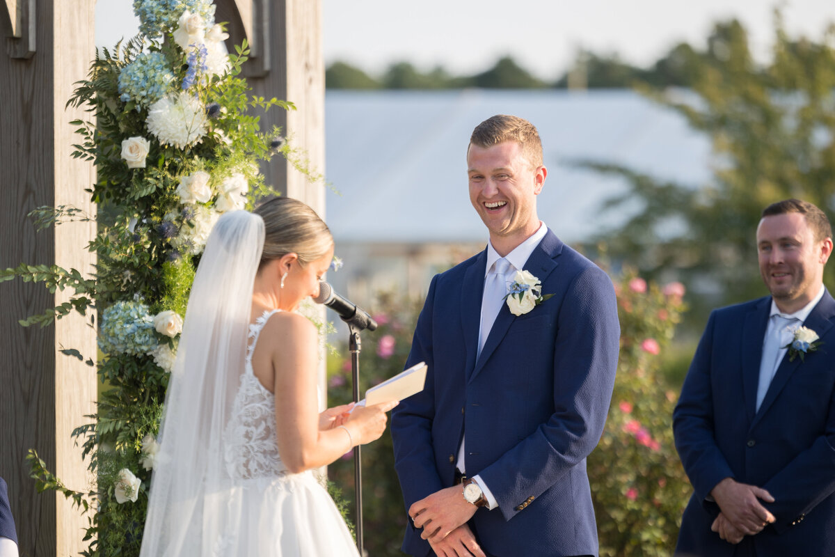 SouthJerseyWeddingPhotographer_RenaultWInery_50