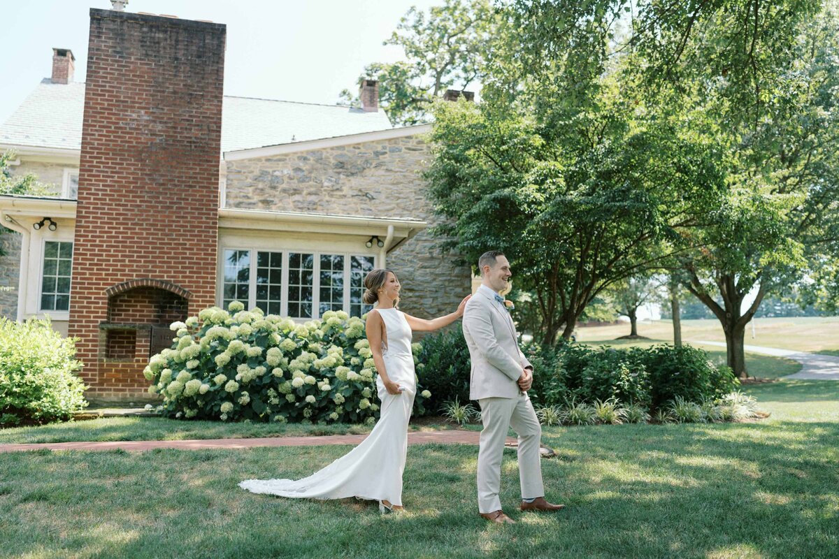 farm-at-eagles-ridge-lancaster-wedding-035