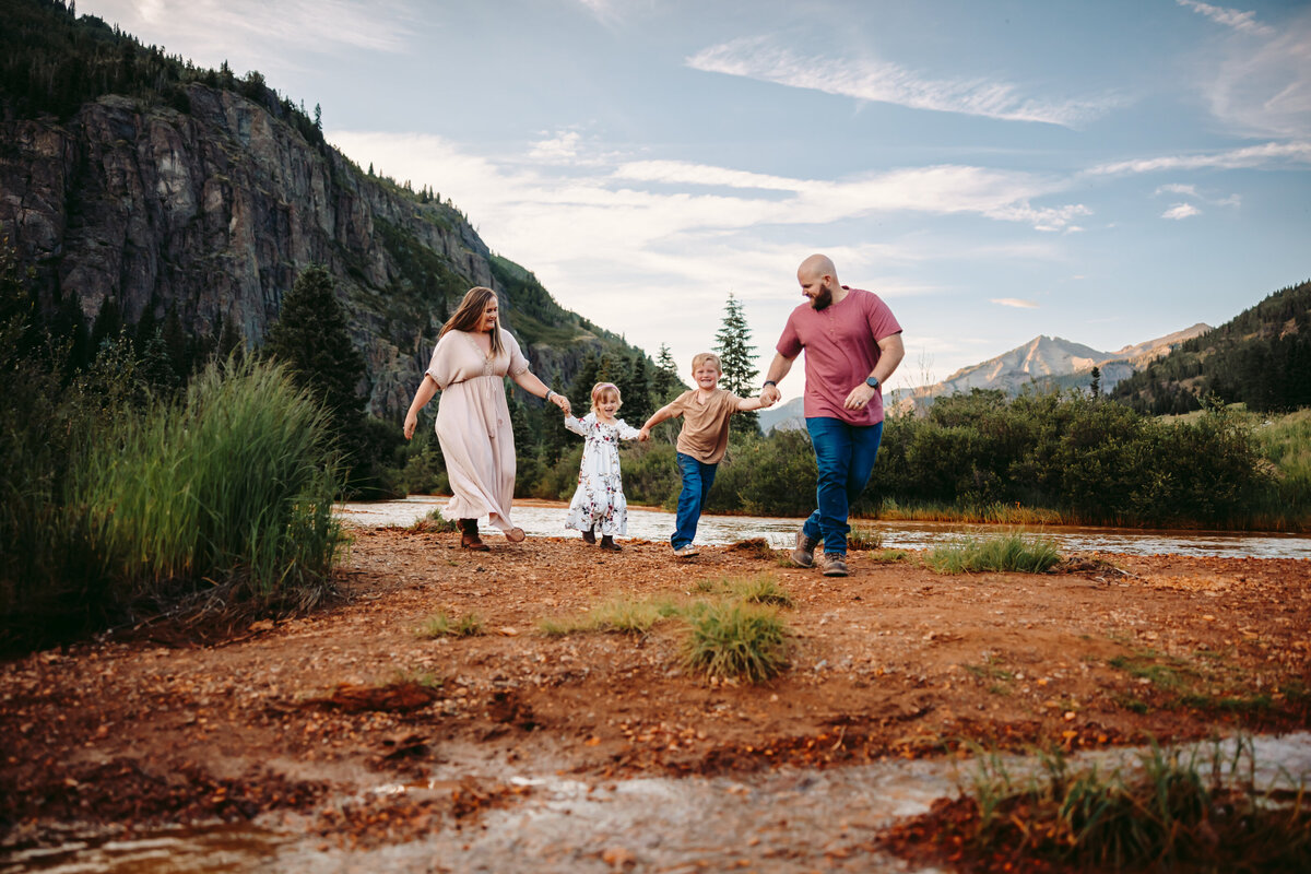 Outdoor family session in Telluride with a river.