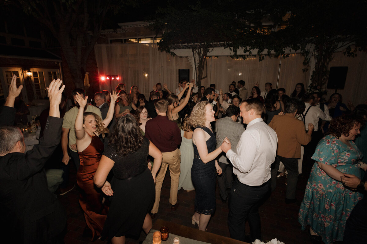 horton-plaza-hotel-san-diego-wedding-raven-berlin-photo-1157