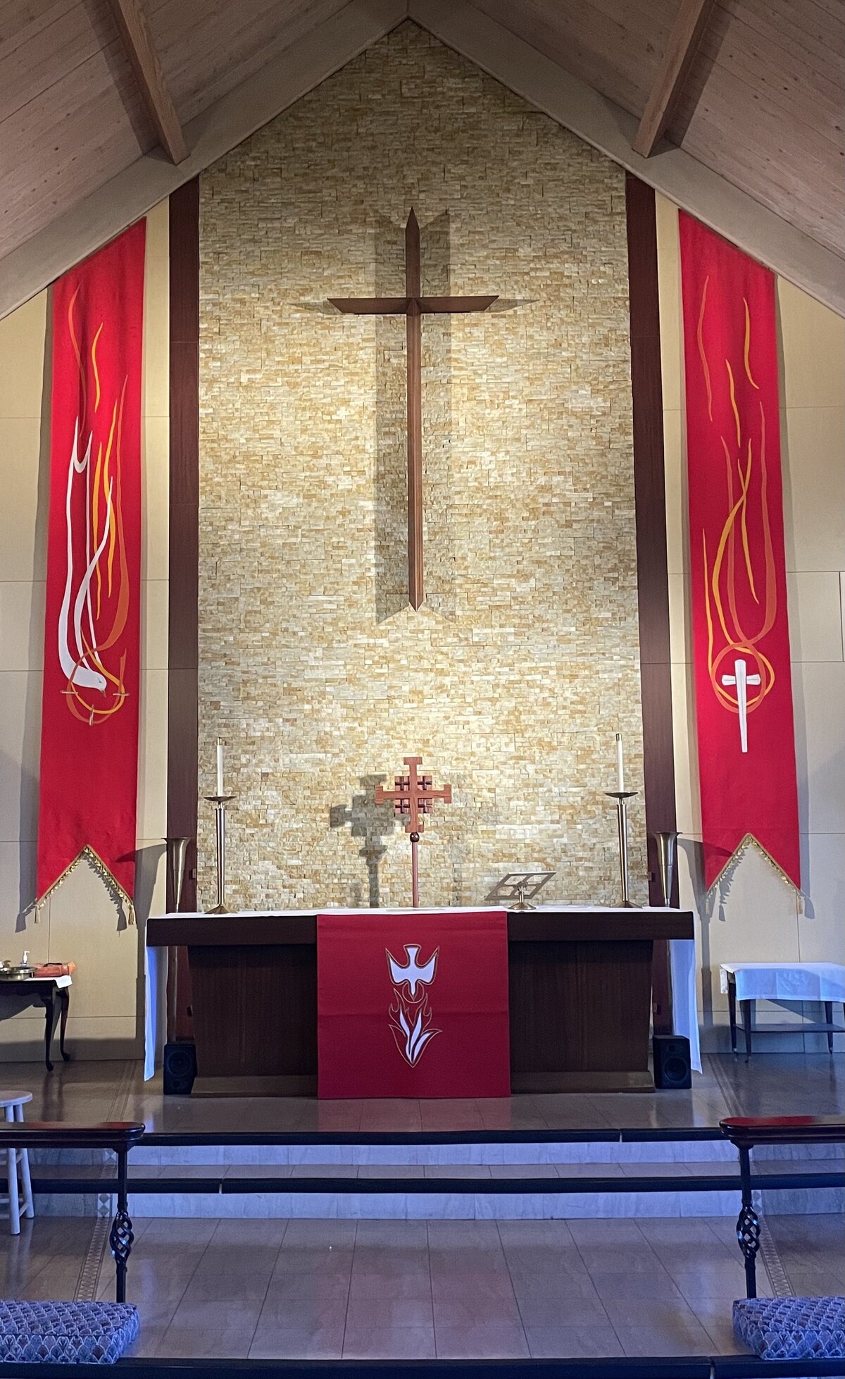 inside st. andrew's lutheran church