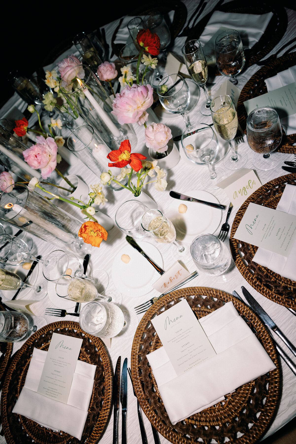 71-wedding-reception-tablescape-flowers