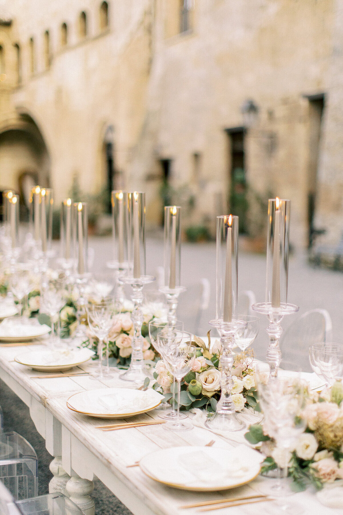 Maïlys Fortune Photography Husband Wife Wedding Weddings Photography France Switzerland Italy Timeless Dreamy Imagery Bilingual French English Destination Weddings Destination Wedding Provence French Riviera Paris Lake Como Tuscany124