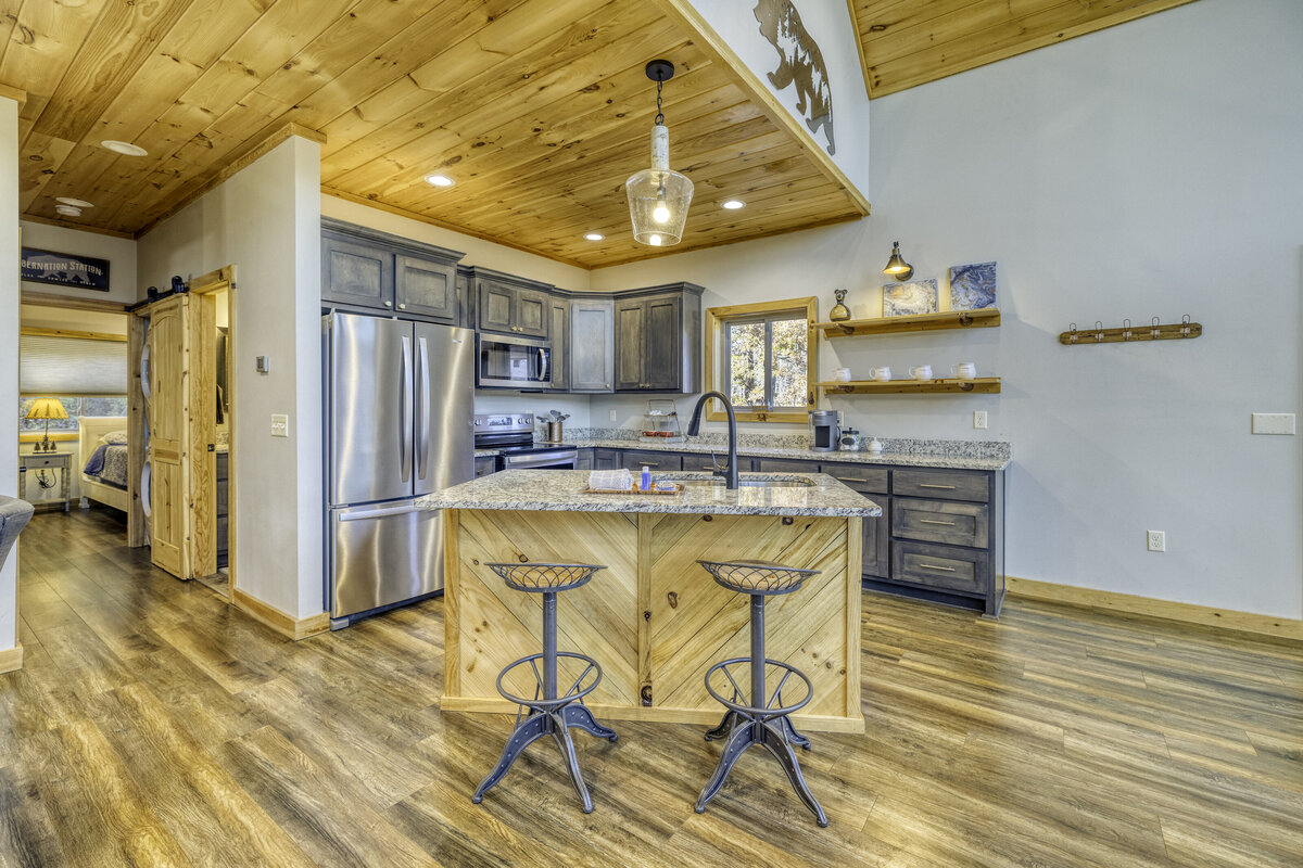 7 Kitchen