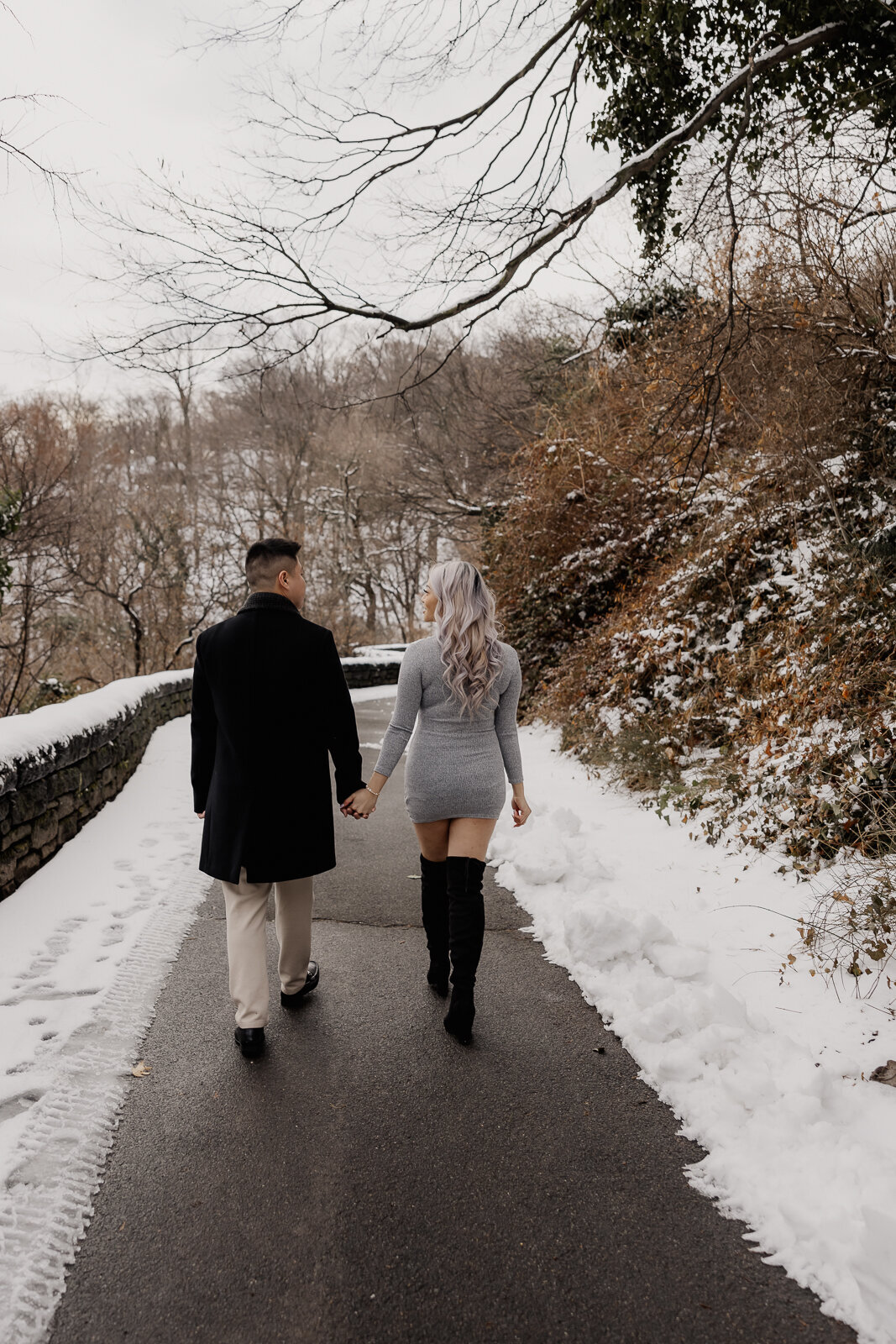 Engagement Photos in the snow at Fort Tryon Park NYC