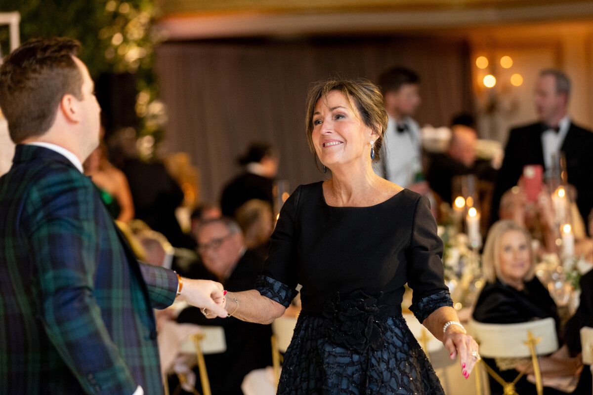 chicago-luxury-winter-wedding-at-old-st-pats-117