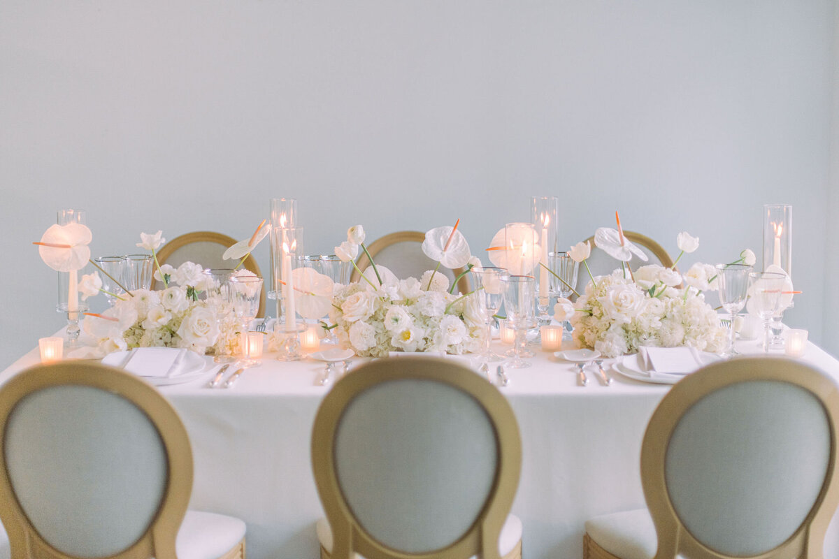 luxury-white-floral-design-in-provence