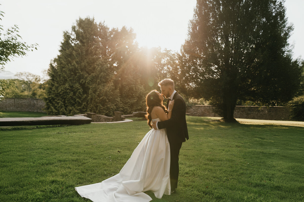 grace-dove-photography-eastington-park-wedding (23)