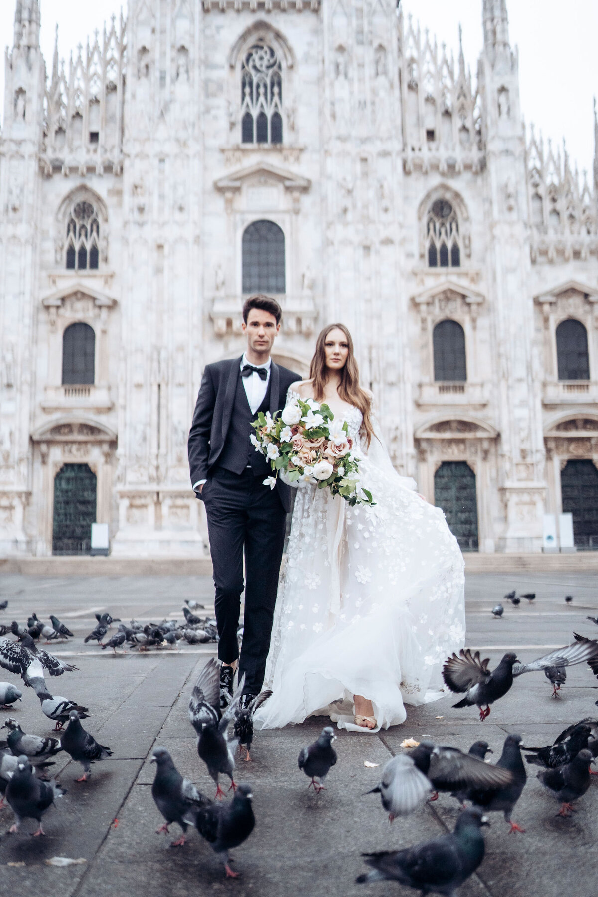 031-Milan-Duomo-Inspiration-Love-Story Elopement-Cinematic-Romance-Destination-Wedding-Editorial-Luxury-Fine-Art-Lisa-Vigliotta-Photography
