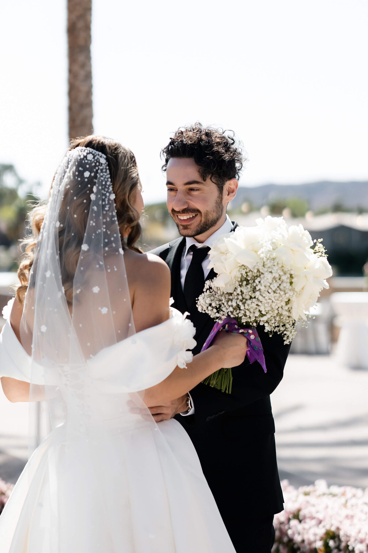 27_riskyexposure_marley-simon_las-vegas-elopement-photography