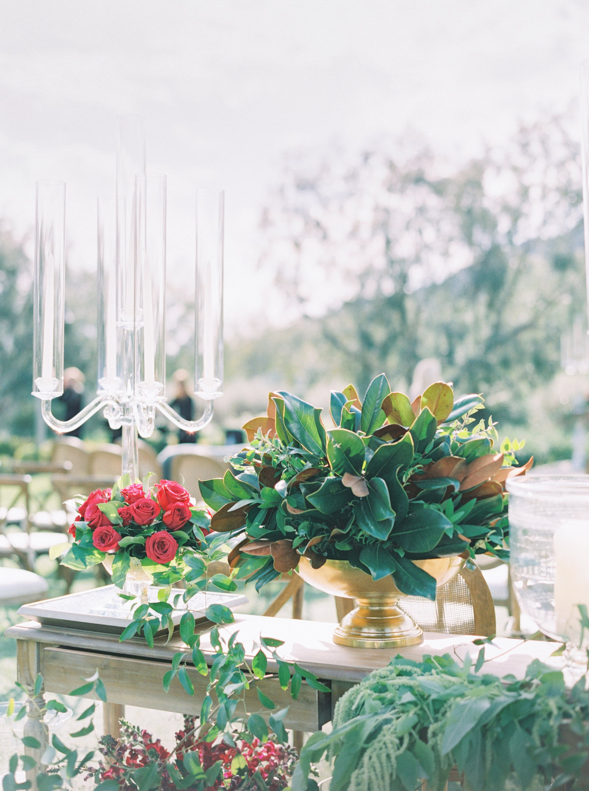El chorro lodge El chorro wedding Lincoln road Paradise valley wedding Scottsdale wedding Mariee wedding gown Flower studio Glamour and wood Event rents Celebrations in paper Melissa jill photography Stephanie fay photography Flower studio florals A bake shop cake Arizona La tavola linens