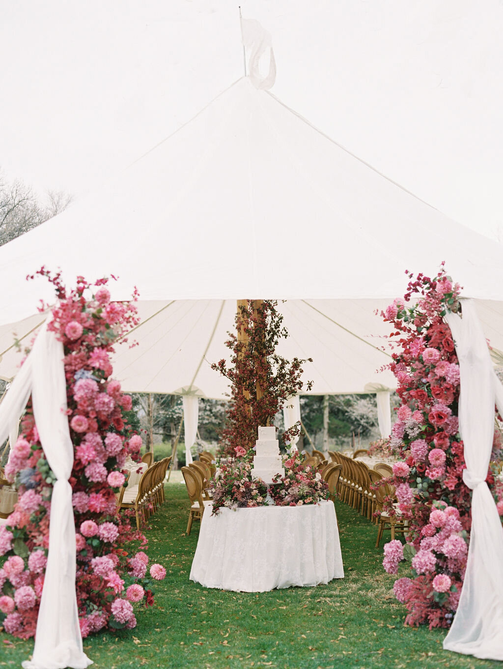 11-philbrook-museum-pink-tented-wedding