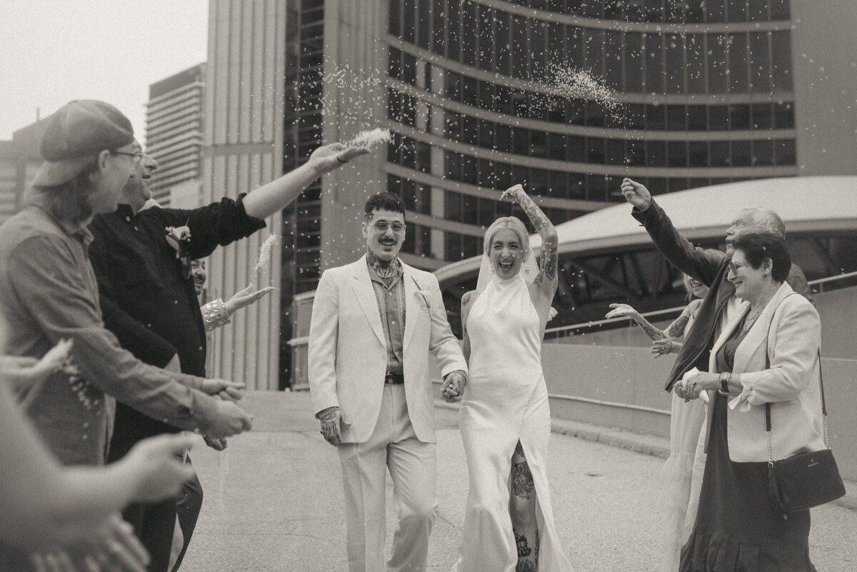 toronto-city-elopement-city-hall-edgy-nontradional-thedrake-rainy-day-cool-alternative-028