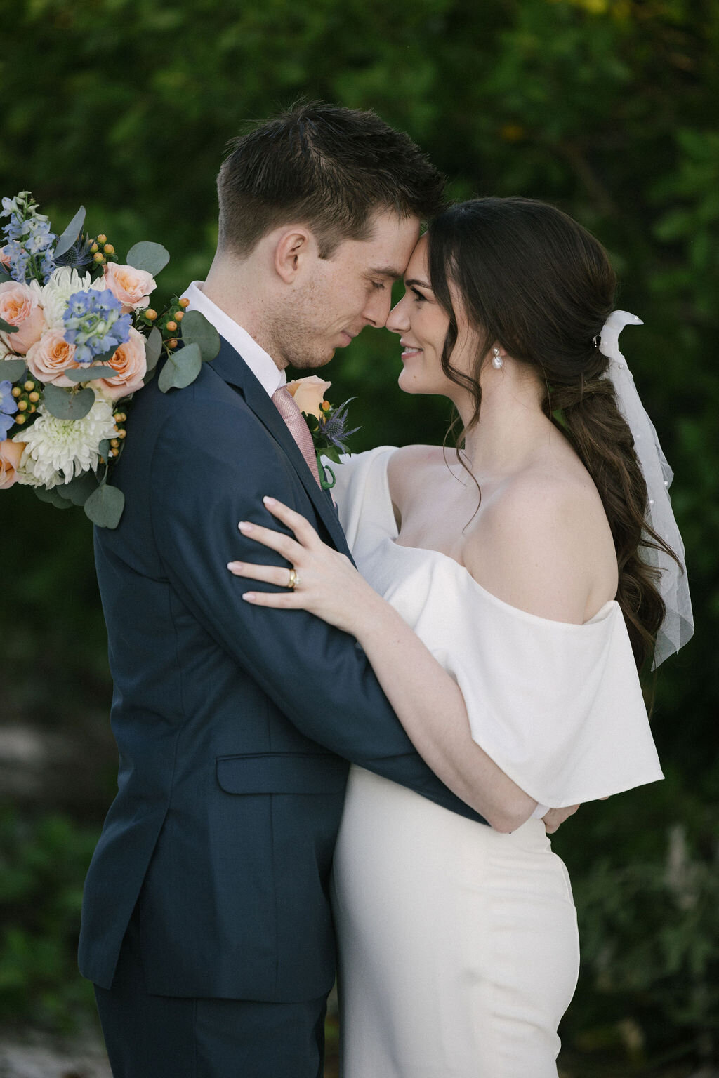 emily-plank-photo-the-current-hotel-elope-in-florida-chantilly-chic-celebrations-17