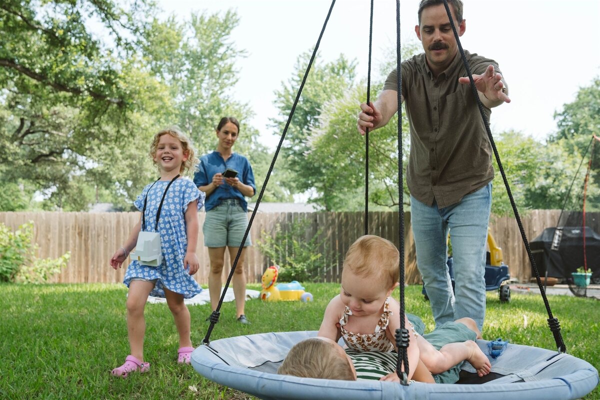 family_environmental_portrait