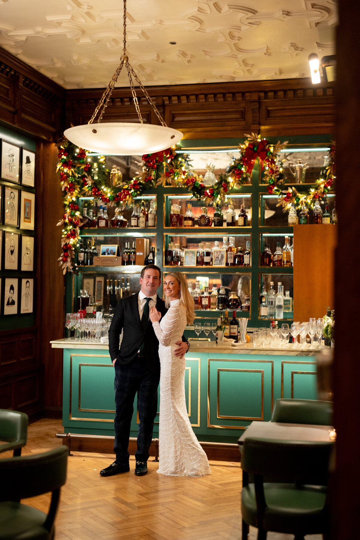 chicago-luxury-winter-wedding-at-old-st-pats-40