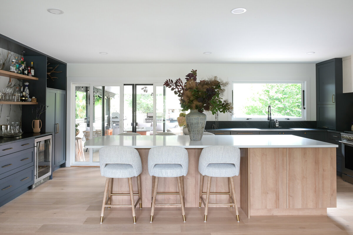 3 -Laura_Barnes_Home_Squamish_Tracey_Ayton_Photography_5980-Edit