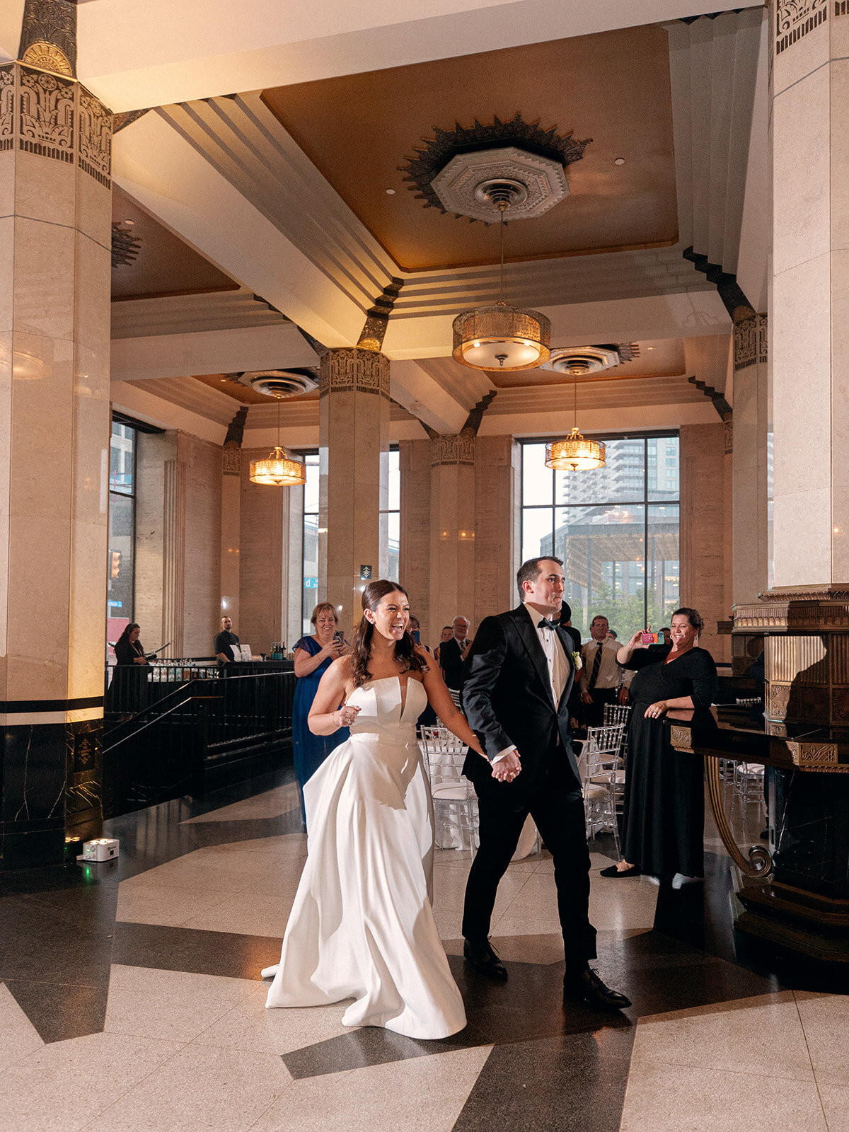 2024-04-20_Vittoria+NicholasBertlingWedding_MollyMurphyPhotography-55