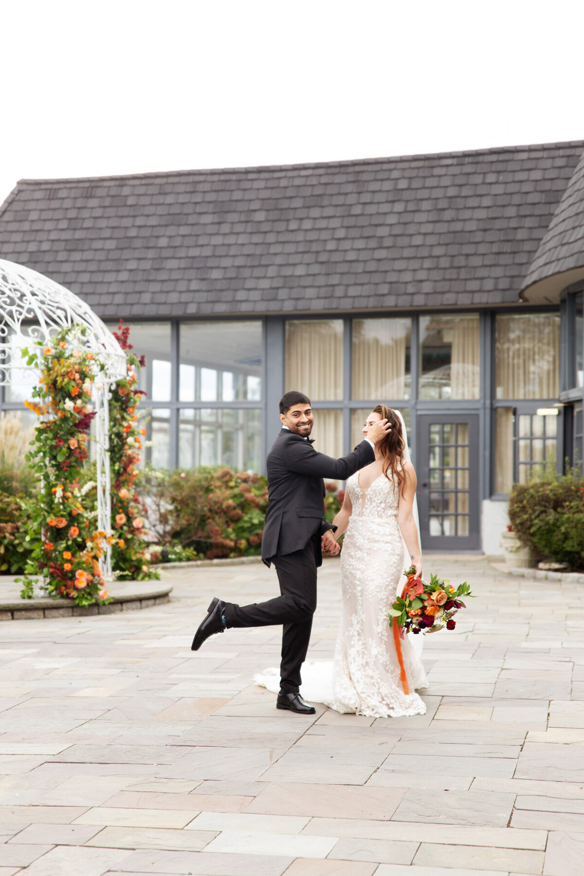 best afforadable elopement and wedding photographer in new york city and new jersey mamaroneck beach and yacht club ceremony and reception-22