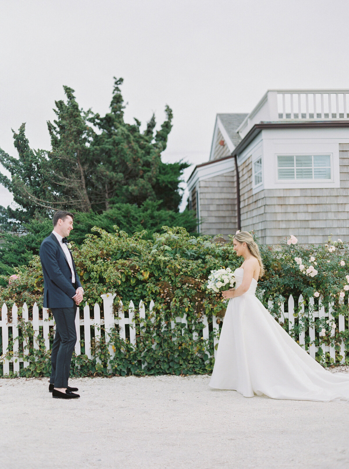 Emily March Photography Wilmington, North Carolina and Destination Wedding Engagement Photographer Heirloom Photography for Memorable Gatherings Light Airy Sentimental Imagery Images Weddings VaughanWedding_0179 copy