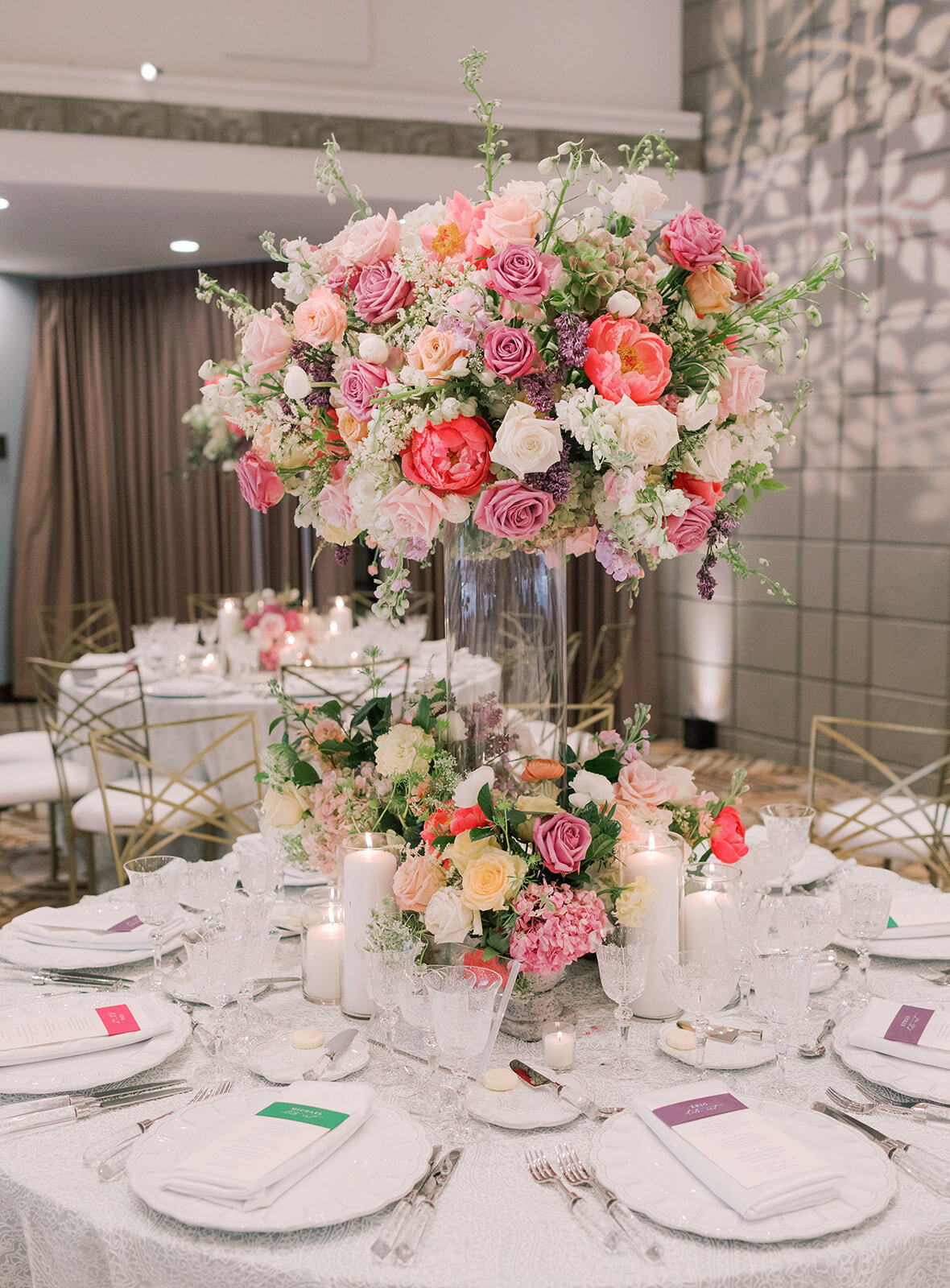 spring-wedding-floral-centerpiece
